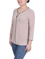 Petite 3/4 Sleeve Piped Top