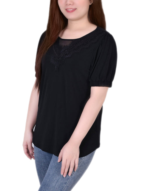 Short Puff Sleeve Top With Lace