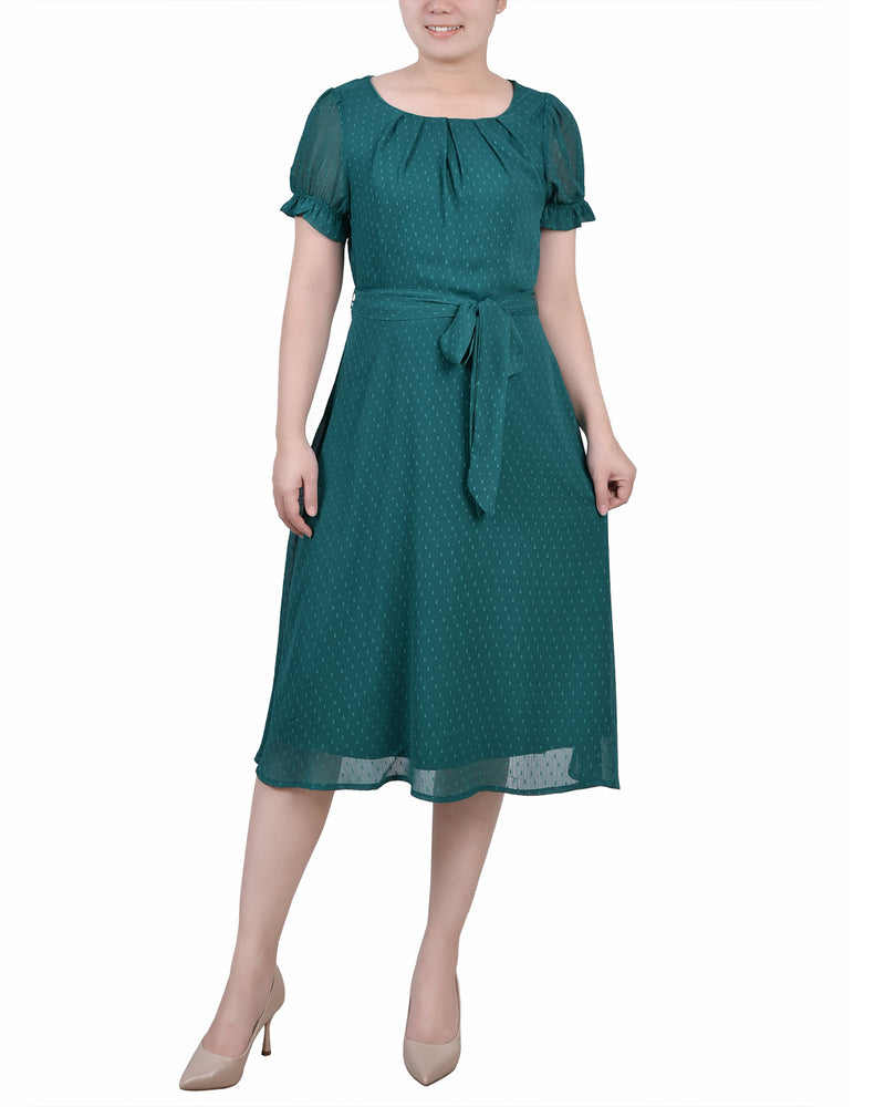 Petite Short Sleeve Belted Swiss Dot Dress Mauve Floral / PM Petite Short Sleeve Belted Swiss Dot Dress Mauve Floral / PM