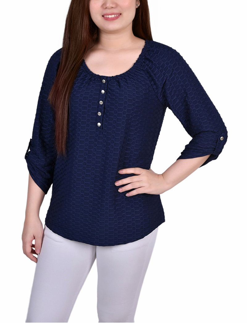 Petite 3/4 Sleeve Honeycomb Top