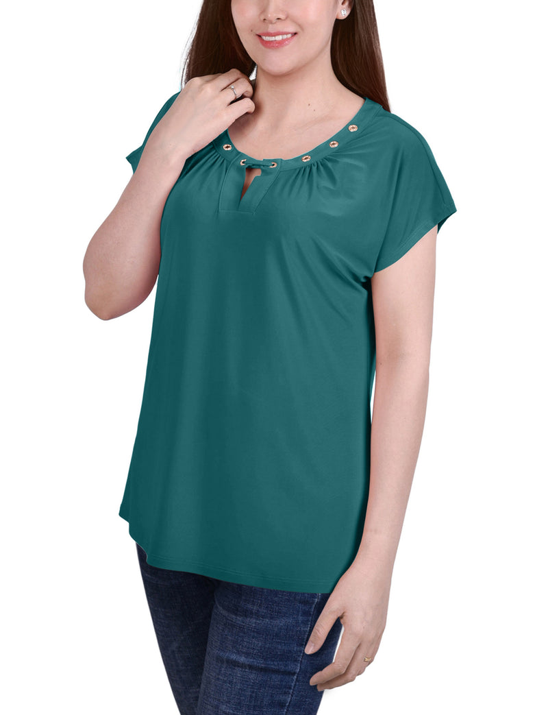 Petite Short Sleeve Grommet Top With Keyhole