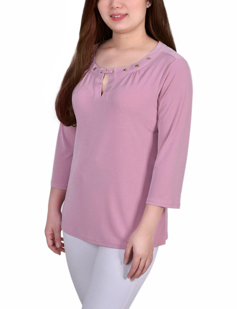 Petite 3/4 Sleeve Grommet Top