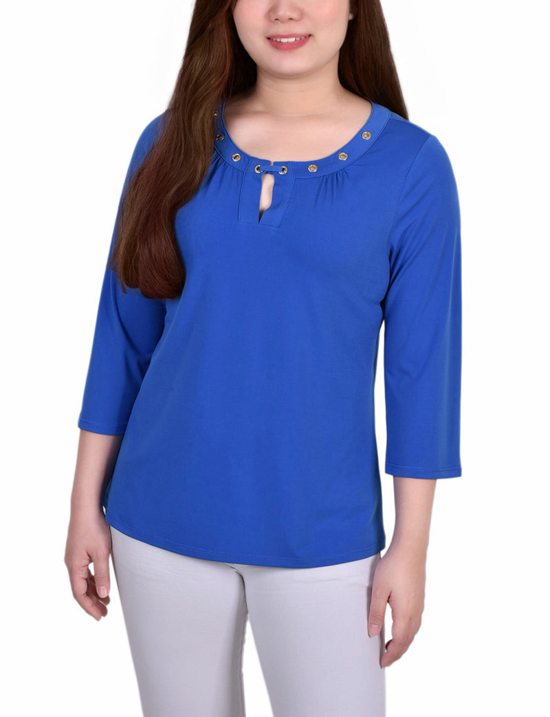 Petite 3/4 Sleeve Grommet Top