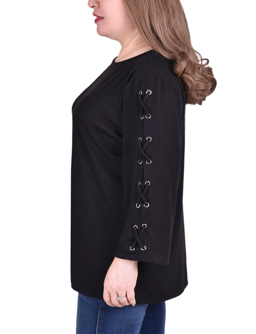 Plus Size Laced Sleeve Top