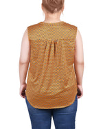 Plus Size Sleeveless Knit Y Neck Top